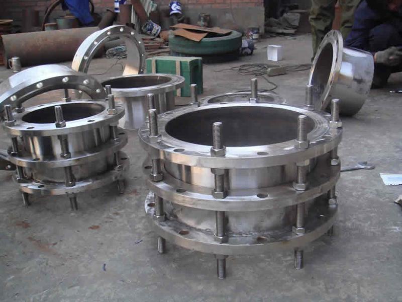 不銹鋼傳力接頭生產現場